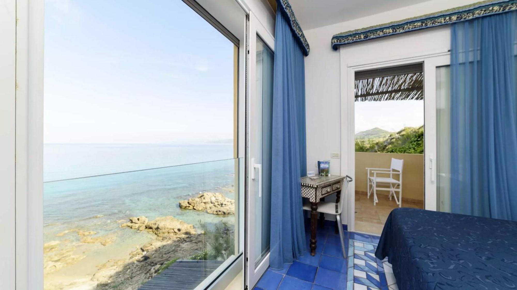 Grand Hotel San Pietro Палинуро Екстериор снимка