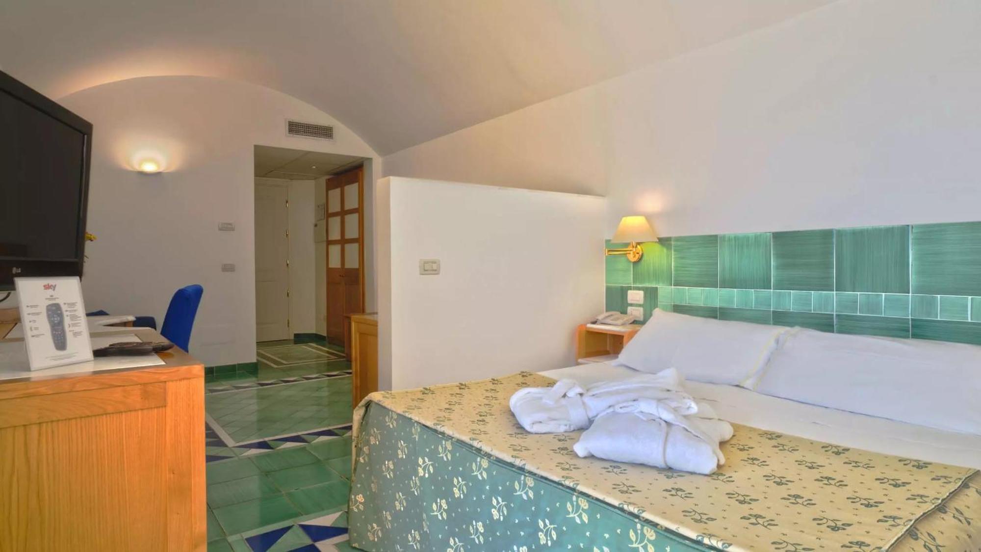 Grand Hotel San Pietro Палинуро Екстериор снимка